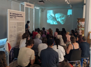Die Teilnehmer*innenschaft des Filmscreenings 